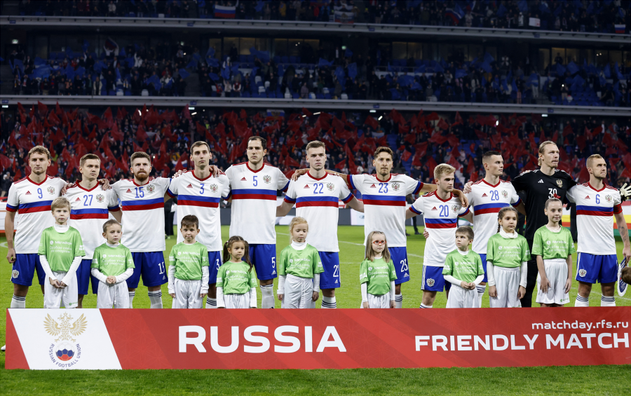 RFU拒绝了退出欧足总并转投亚足联的提议，图为俄罗斯国家队10月摄于莫斯科