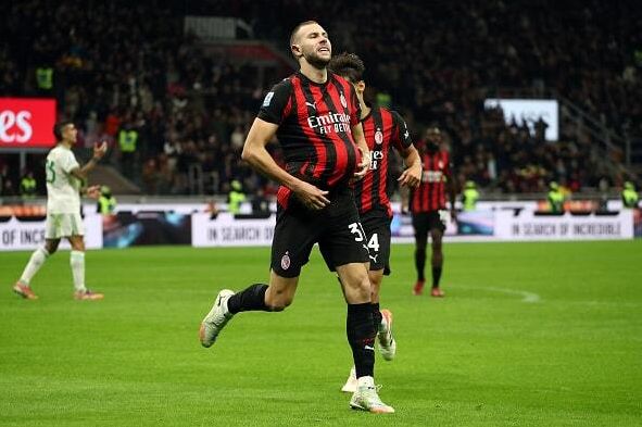 对罗马之战中，帕夫洛维奇透过反击攻入进球 photo/Getty Images