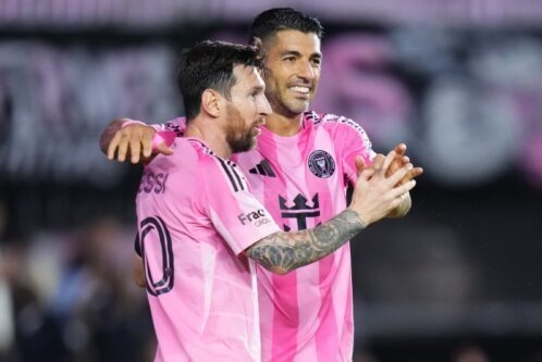 在国际迈阿密并肩作战的（左）梅西与（右）苏亚雷斯[照片]=GettyImages（SOCCERKING）