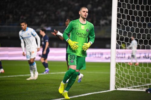 扑出两记点球的门将舍瓦利耶[照片]＝Getty Images（SOCCER KING）