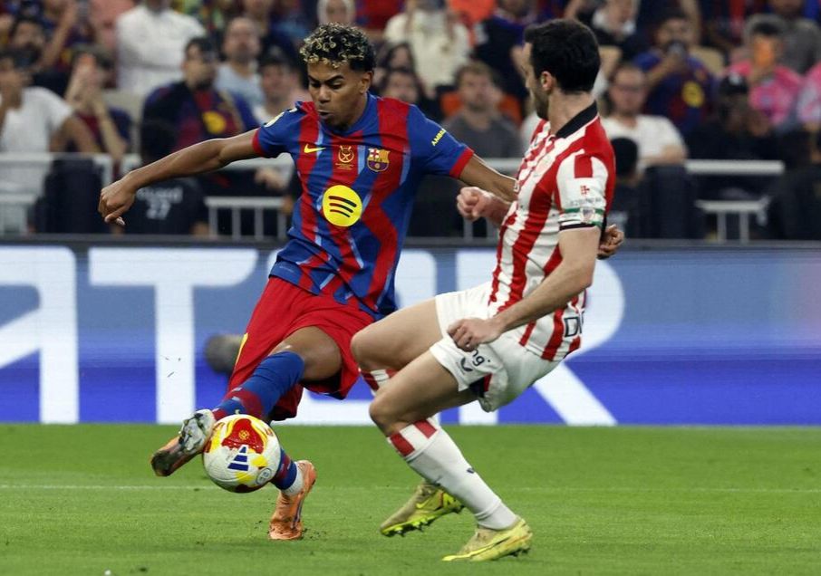 西班牙超级杯准决赛：巴塞罗那对毕尔巴鄂，亚马尔在下半场替补登场展现威胁。（路透）