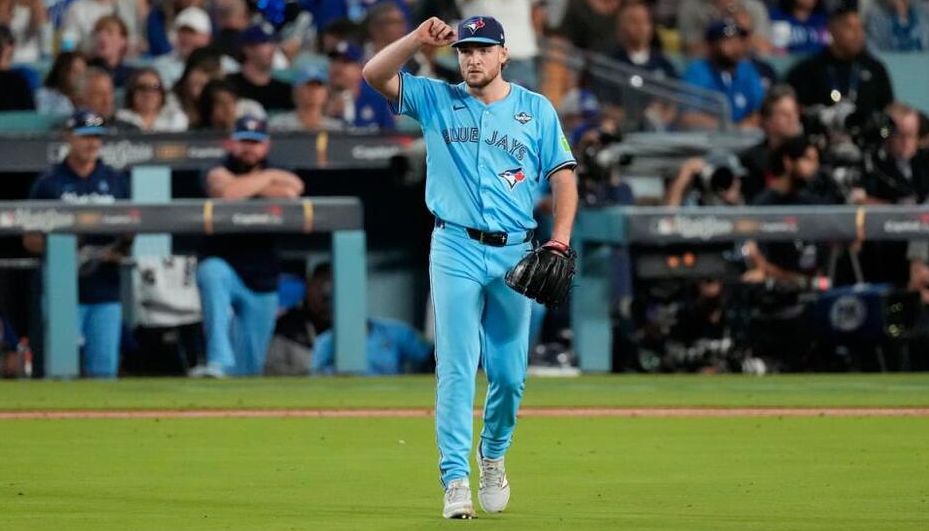 第7局,从弗里曼手中三振得手的特雷·耶萨瓦(图片提供:AP/Aflo)