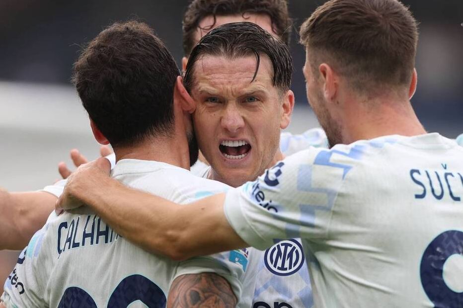 获得意甲月最佳进球奖的国际米兰球员彼得·泽林斯基【照片：Getty Images】